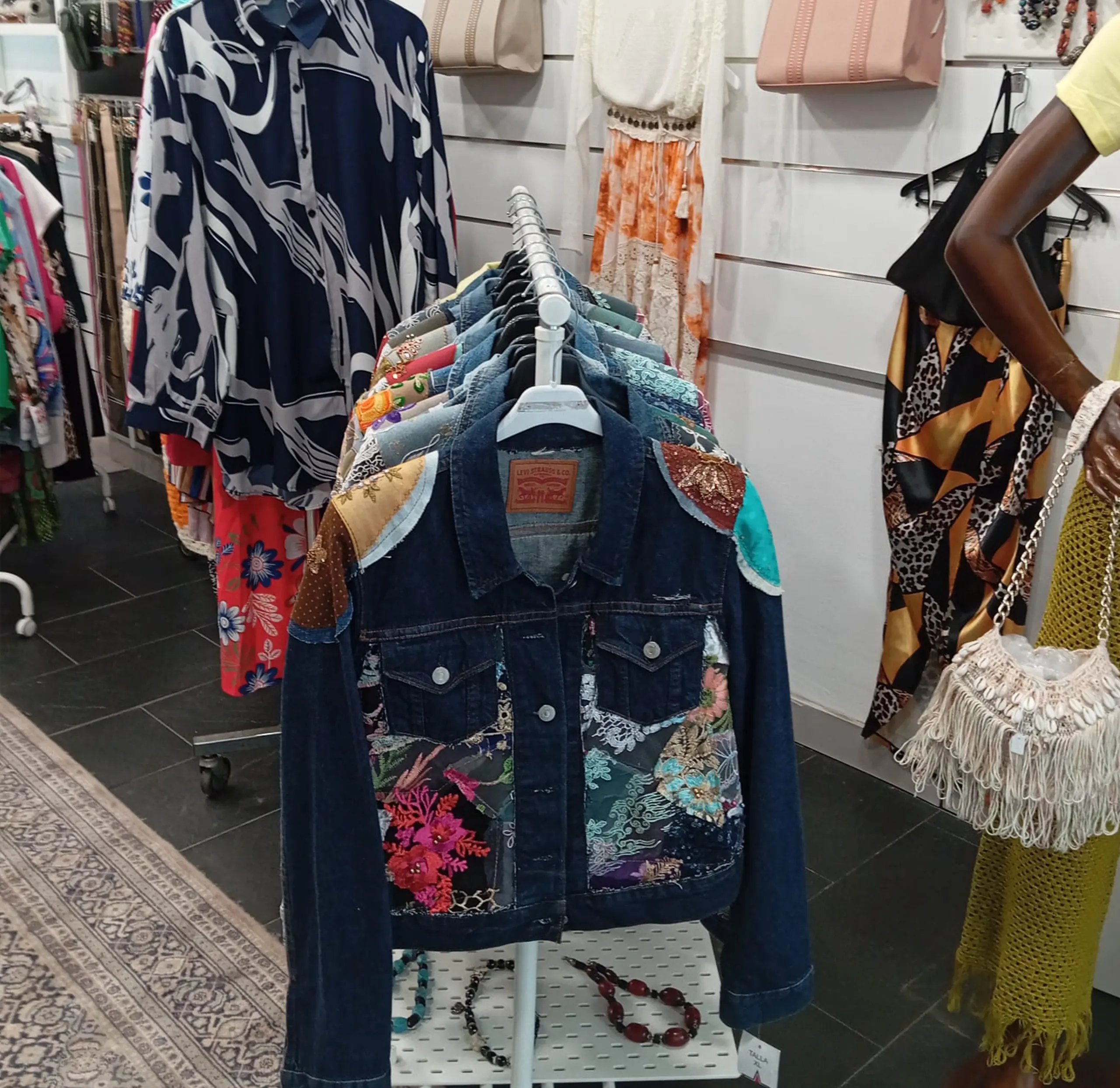 Imagen galería cazadoras vaqueras