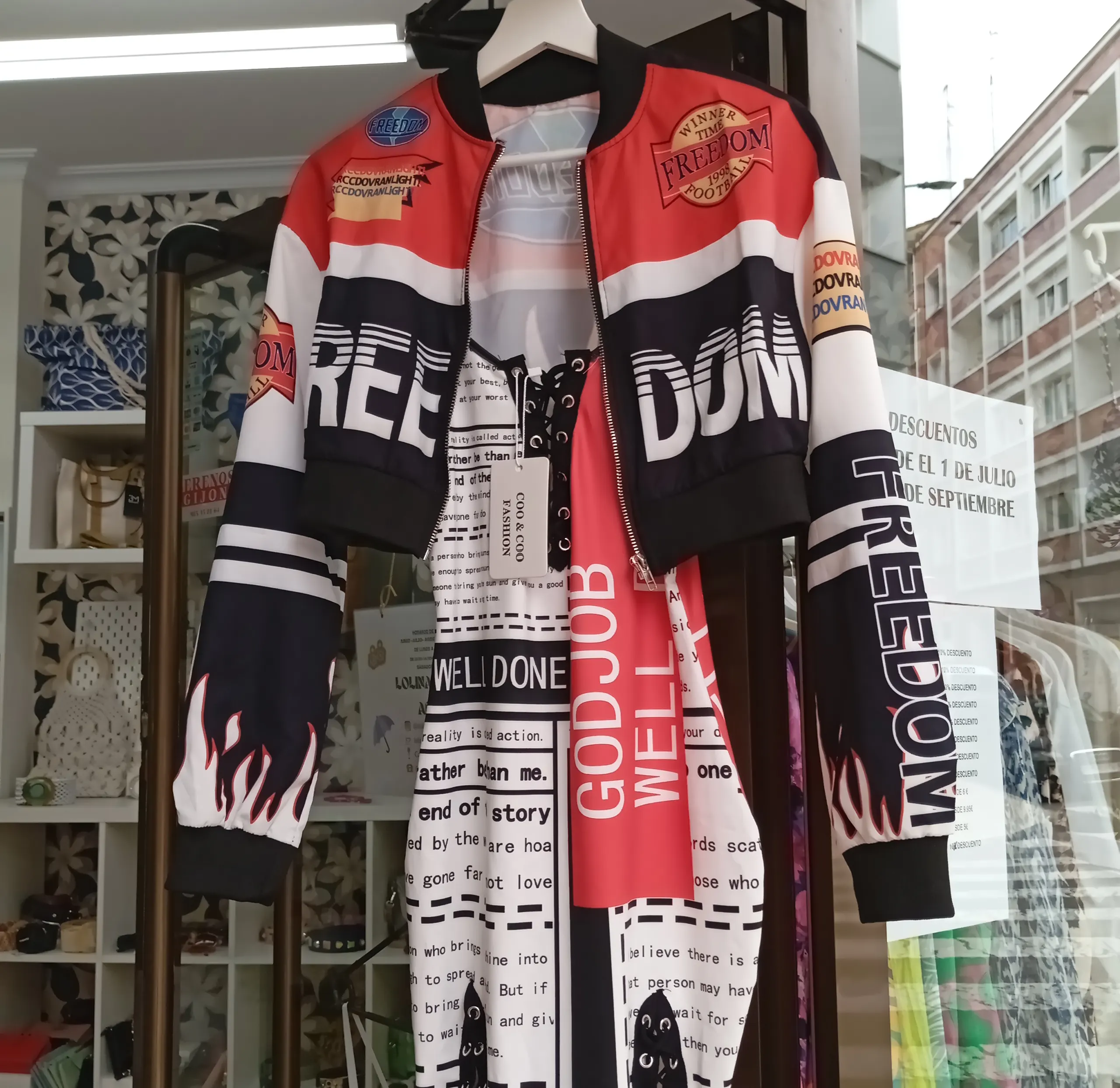 Imagen galería conjunto cazadoras y vestido